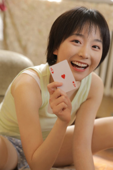 美女抖胸视频